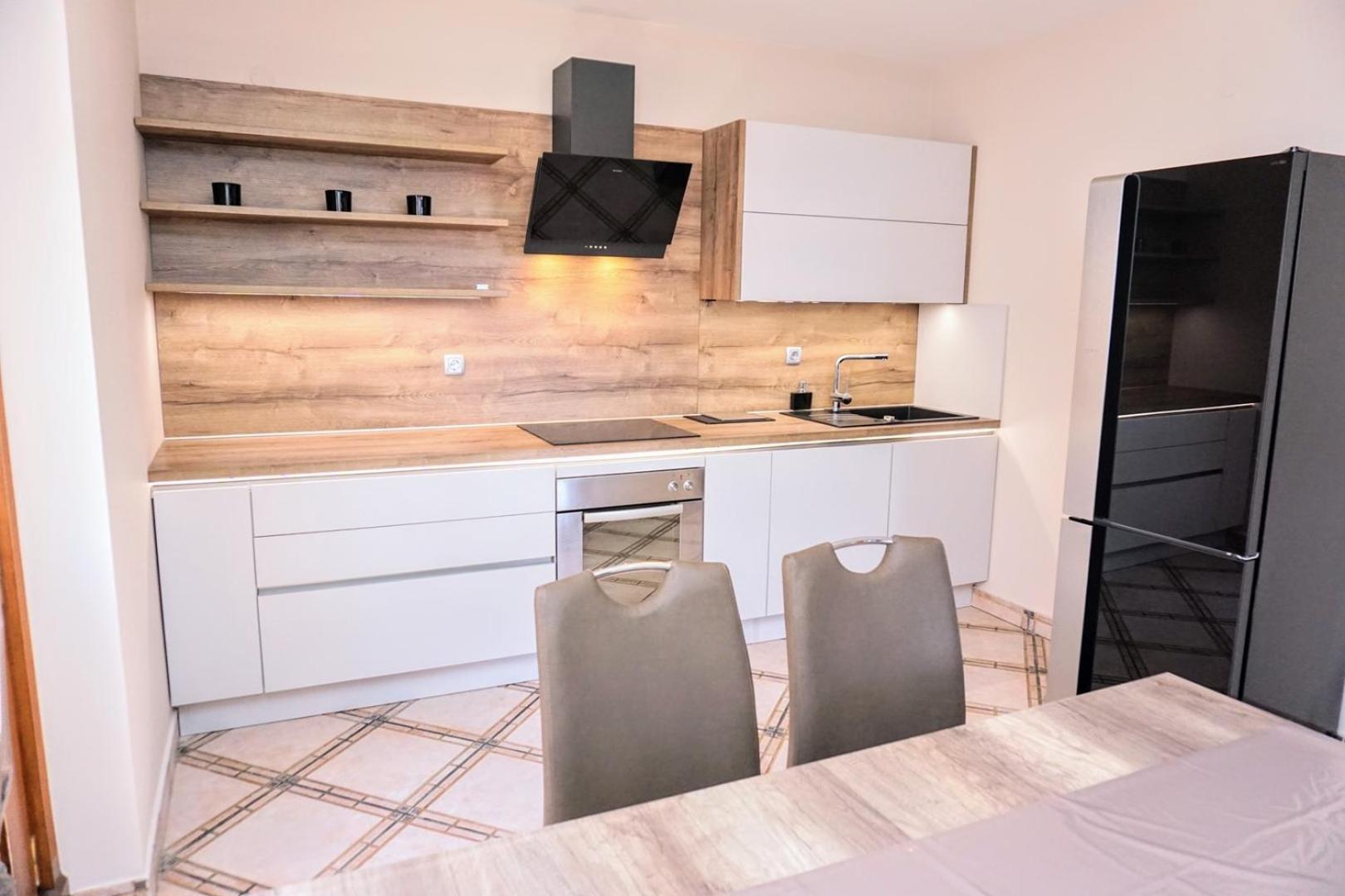 Apartment Stefica Crveni Vrh Eksteriør billede