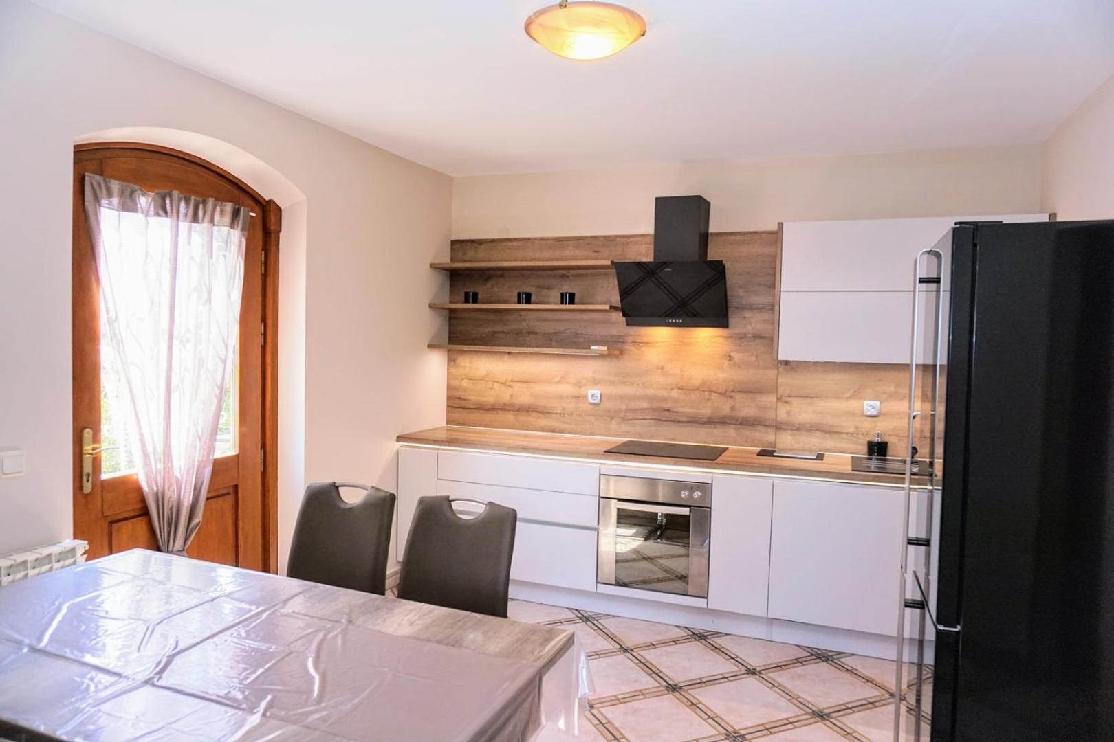 Apartment Stefica Crveni Vrh Eksteriør billede